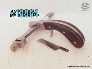 SOLD - 13964 – CS Osborne Newark marked Latta handle - twist handle draw gauge – $150.00.