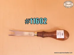 11602 – CS Osborne rein trimmer – $80.00.