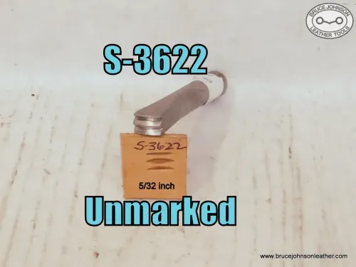SOLD - S-3622 – unmarked forged crease stamp, ridges are 5/32 inch apart – $30.00.