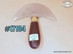 17104 – Gomph round knife, 5-1/4 inches wide – $200.00