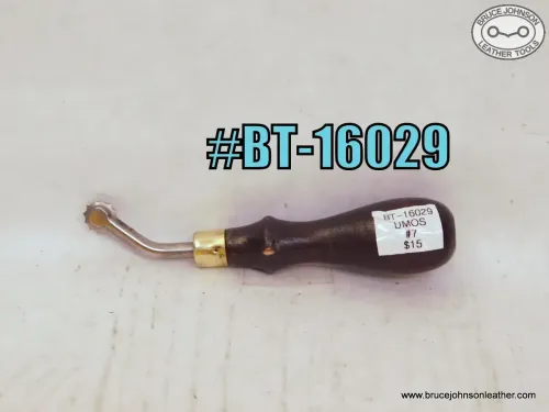 BT-16029 – unmarked #7 overstitcher mild splits in ferrule, handle solid – $15.00.
