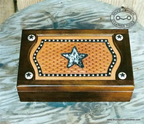 Jewelry box