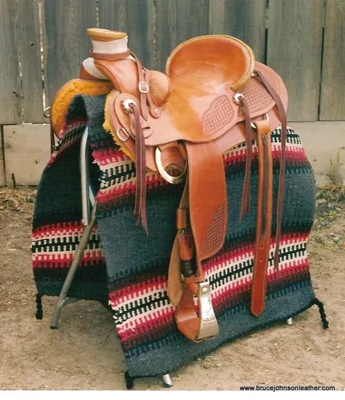 Saddle