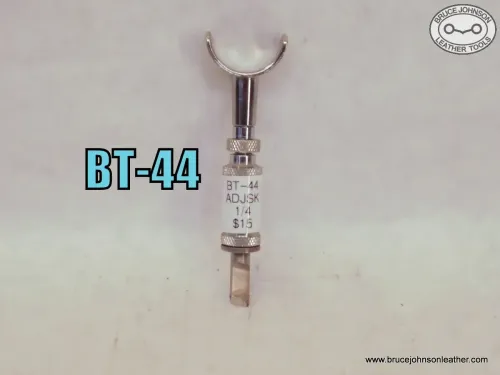 SOLD - BT-44 – adjustable swivel knife with 1-4 inch angle blade – $15.00.