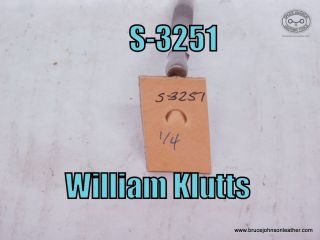 S-3251 – William Klutts mule foot, 1-4 inch wide at base – $25.00
