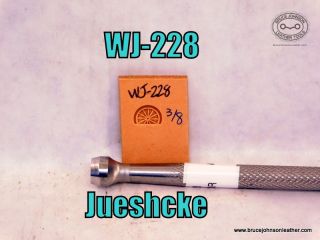 WJ-228 – Jueschke wagon wheel border, 3-8 inch – $70.00